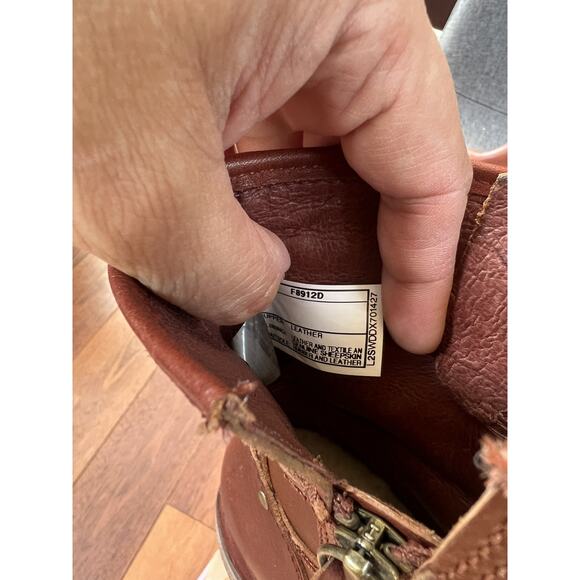 Uggs Australia Short Moto Buckles Zip Fabrizia Boots Leather Women’s sz 8 - Picture 3 of 7